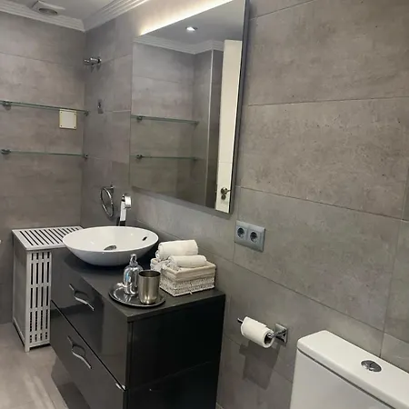 Ground Floor In Prime Location Apartment *