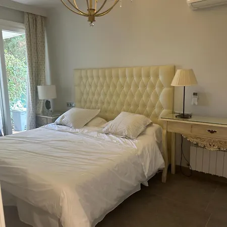 Ground Floor In Prime Location 마르베야