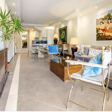 Apartment Ground Floor In Prime Location *